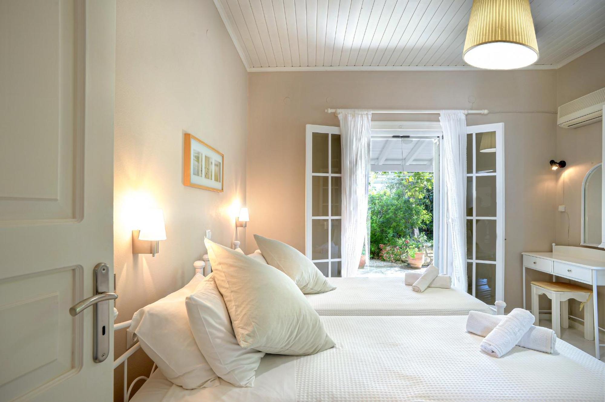 Lioniskari Seaviews - Paxoi'S Private Pool Oasis Villa Porto Ozias Екстериор снимка